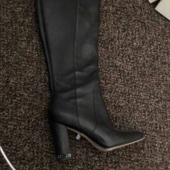 Michael Kors - Picture 1 of 1